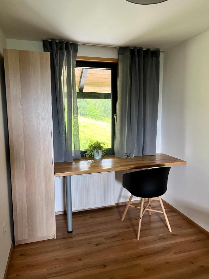 Apartments Pri Fencu Jesenice Eksteriør billede