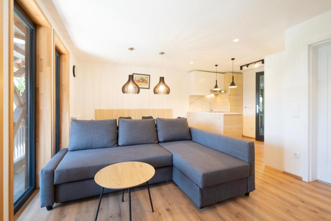 Apartments Pri Fencu Jesenice Eksteriør billede