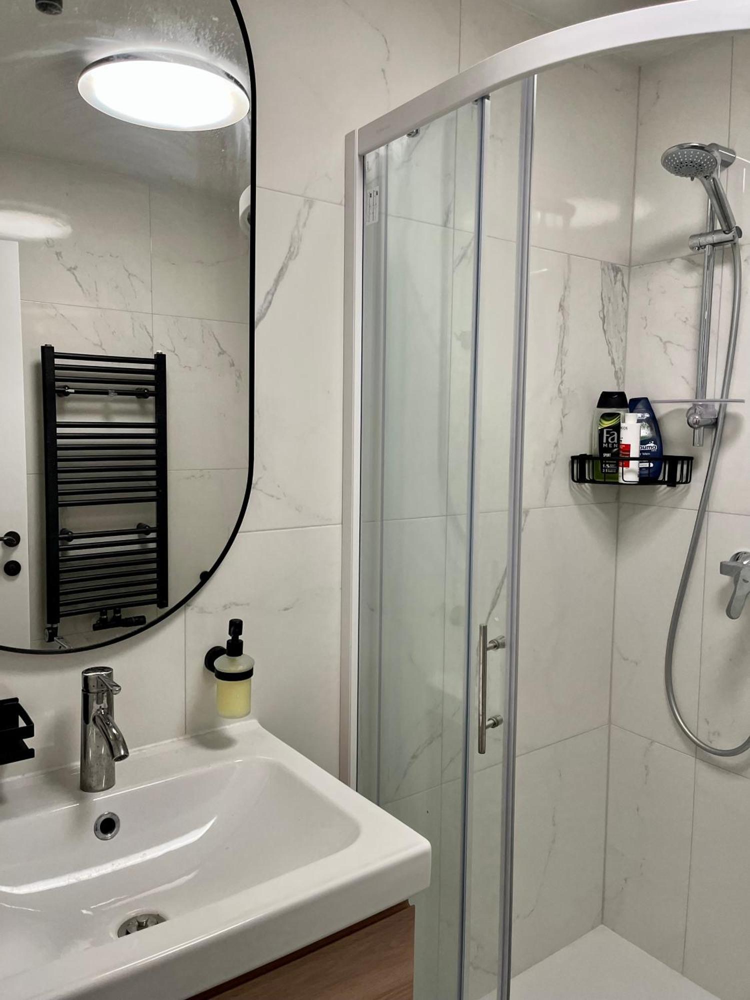 Apartments Pri Fencu Jesenice Eksteriør billede
